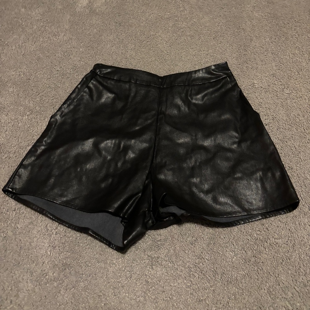 Ijoah Leather Shorts